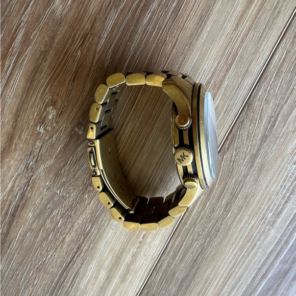 Michael Kors Gold Big Face Watch - Women’s Sizing - Picture 3 of 8